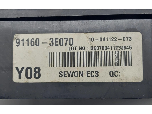 Блок предохранителей 911603E070   KIA Sorento    