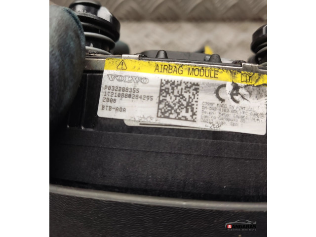 Подушка безопасности водителя p032288355 Volvo XC40