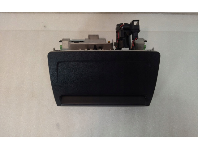 Дисплей    8V0919603C   Audi A3 S3 8V