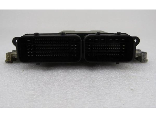 Блок управления двигателя 9825318180, 0281034189   Opel Combo E