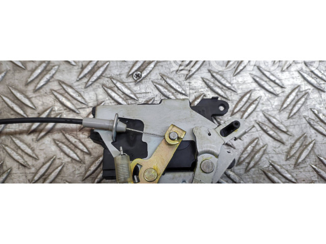 Zámek zadních dveří Subaru Forester SG 2005