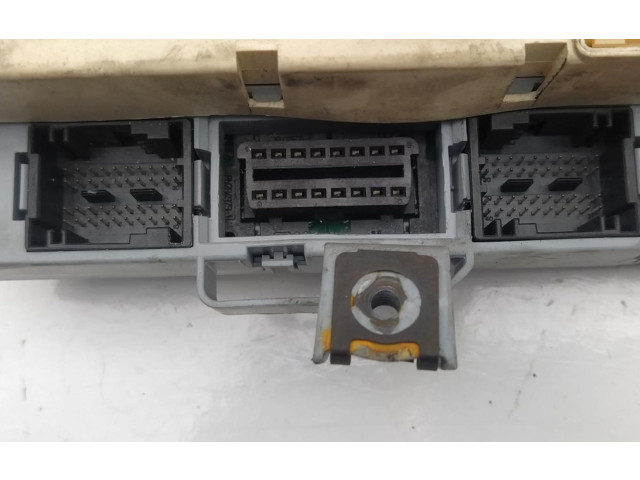 Блок предохранителей 50508214 Alfa Romeo 166