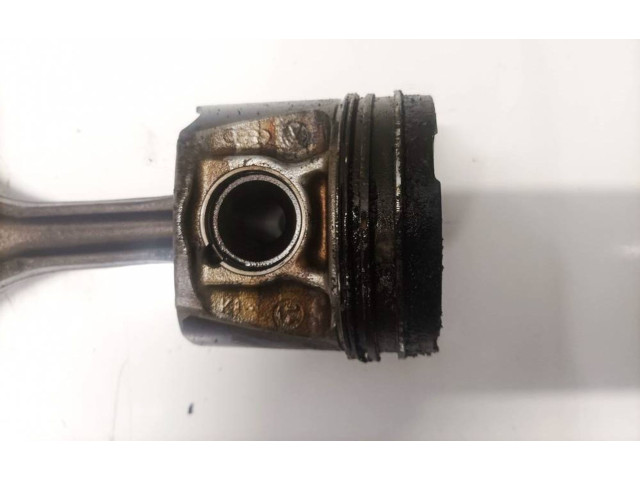 Поршень с шатуном Rover 75