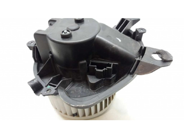 Вентилятор печки 95514201 Opel Combo D