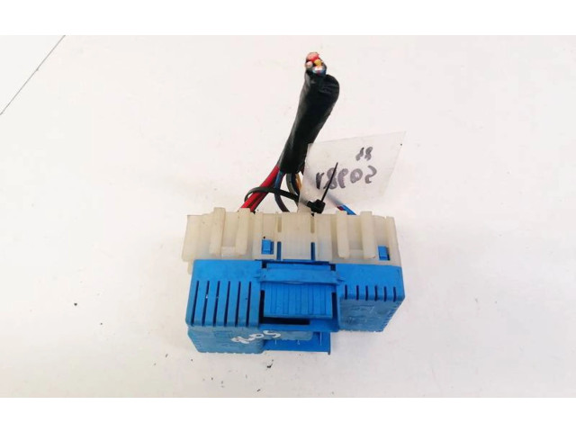 Блок предохранителей Volvo S80