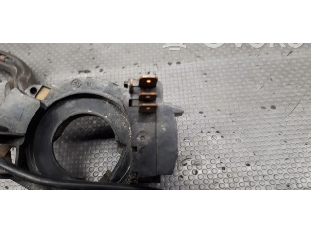 Ручка стеклоочистителей 811953503B Audi 80 90 B3