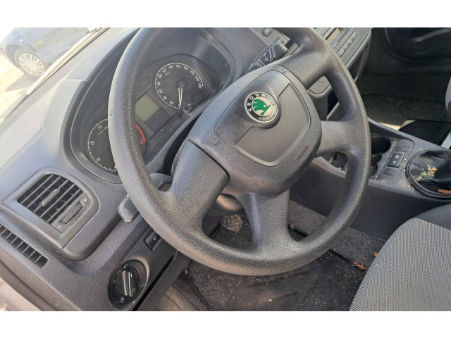 Руль Skoda Fabia Mk2 (5J)  2007 - 2014 года       