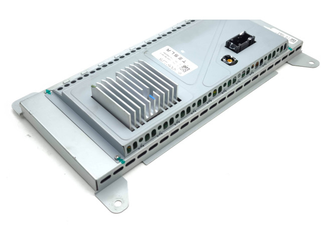 Панель приборов 100478800D, T14L0066260 Tesla Model S