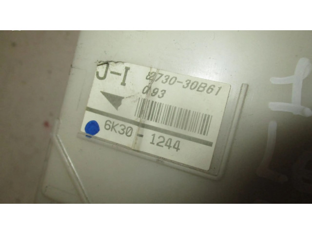   Pojistková skříňka 8273030B61, 82730-30B61   Lexus GS 300 350 430 450H 2007