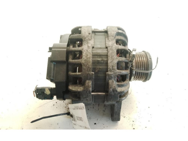 Генератор 231002949R Dacia Sandero