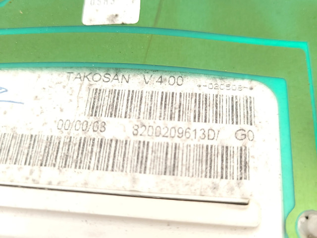 Панель приборов 8200209613D, 685100000   Dacia Solenza       