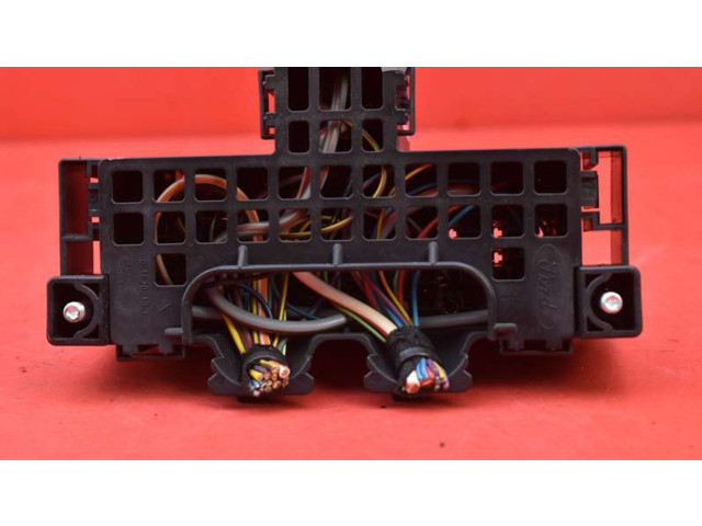 Pojistková skříňka 8V5T-14A005-AKE, 8V5T-14A005-AKE Ford Fiesta 2009