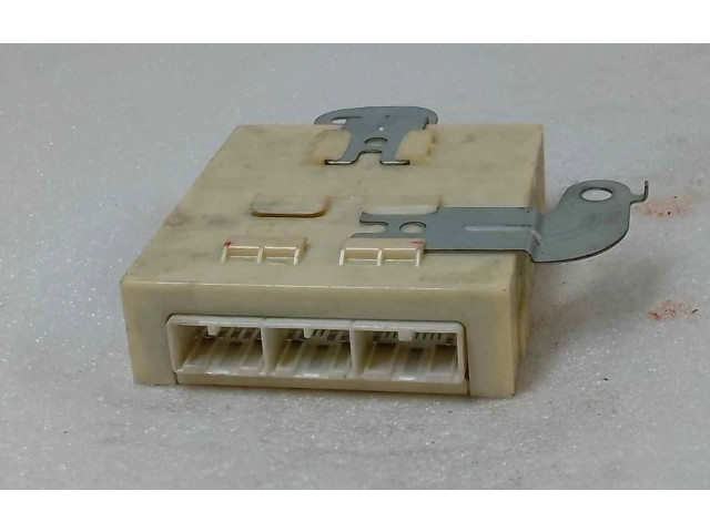 Řídící jednotka 8865060682, CENTRALITAMOTORUCE Toyota Land Cruiser (J120)