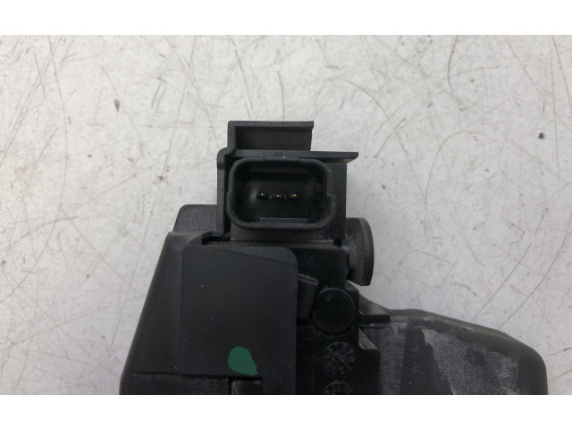 Zámek zadních dveří Peugeot 308 2016