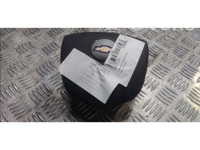 Подушка безопасности водителя 95270663 Chevrolet Spark