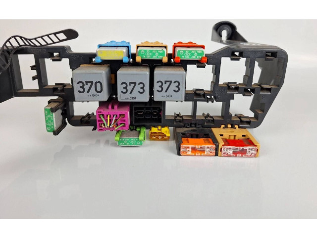 Блок предохранителей 8D1937545 Audi A6 S6 C5 4B