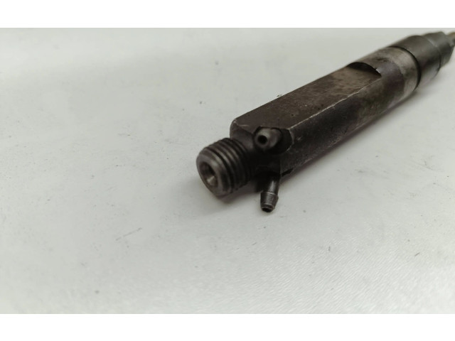 Форсунка 028130203F    Skoda Fabia Mk1 (6Y)   