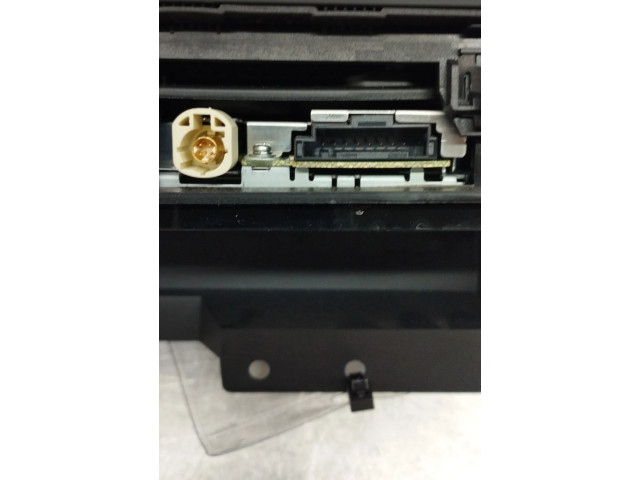 Дисплей 8U0857273B Audi Q3 8U