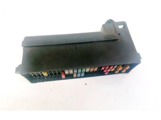 Блок предохранителей Volkswagen Golf Plus