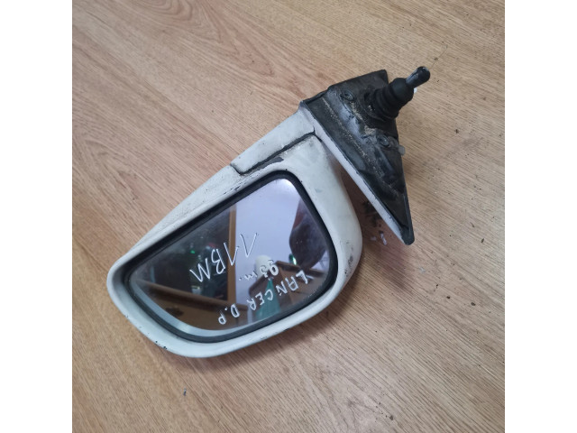 Зеркало (механическое)    правое    Mitsubishi Lancer  1993-1996 года   