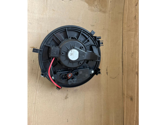 Вентилятор печки 5WB819021A Volkswagen Golf VIII