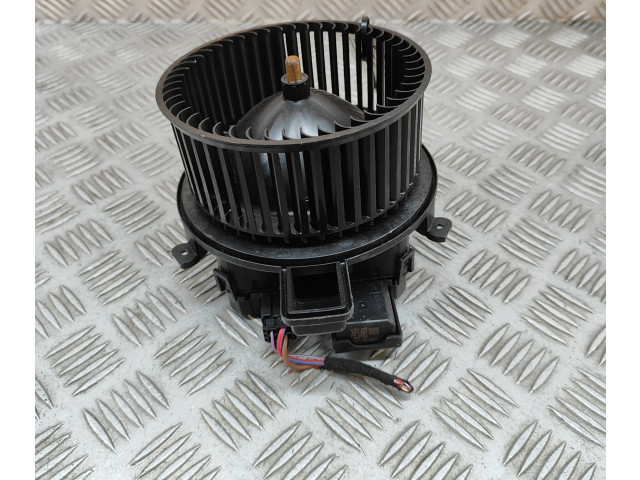 Вентилятор печки    4M1820021C, C24245109   Audi Q8