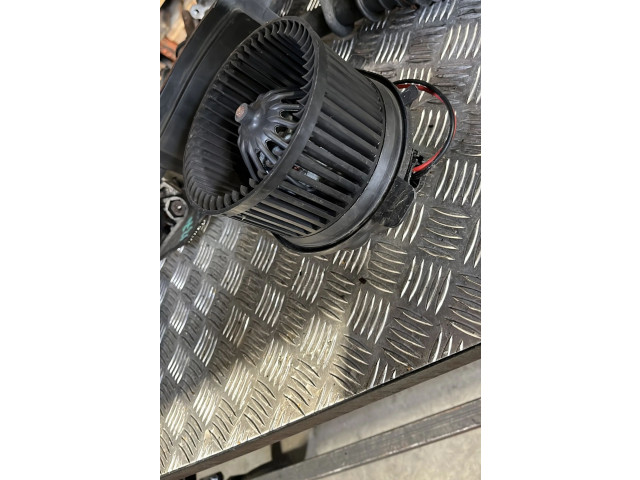 Вентилятор печки 7701057683 Renault Clio II