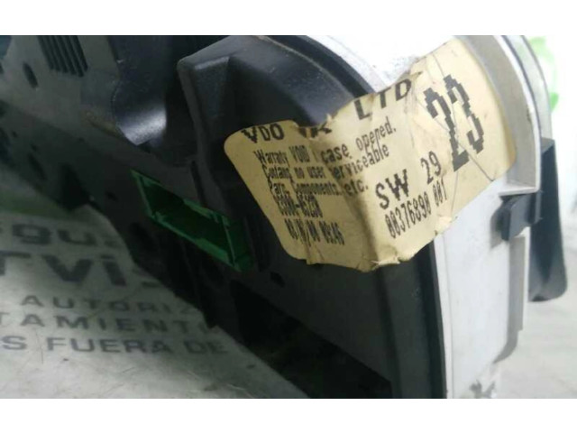 Přístrojová deska Toyota Avensis T220 2000 8380005230, 0090059