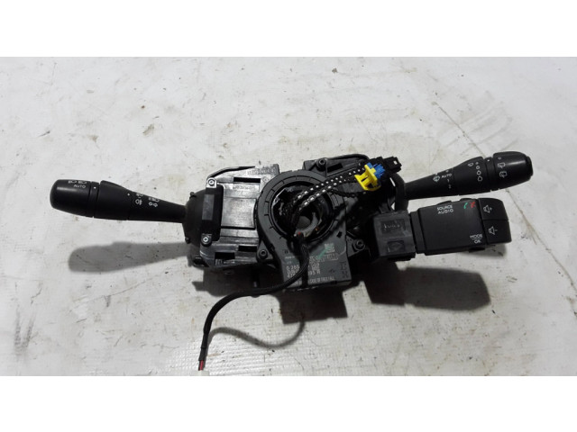 Jungiklių komplektas