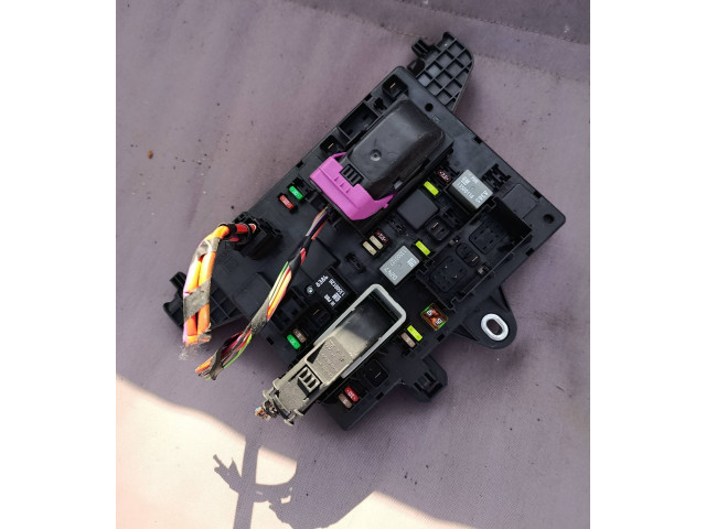 Pojistková skříňka 20957185, 365927271 Opel Zafira C 2011