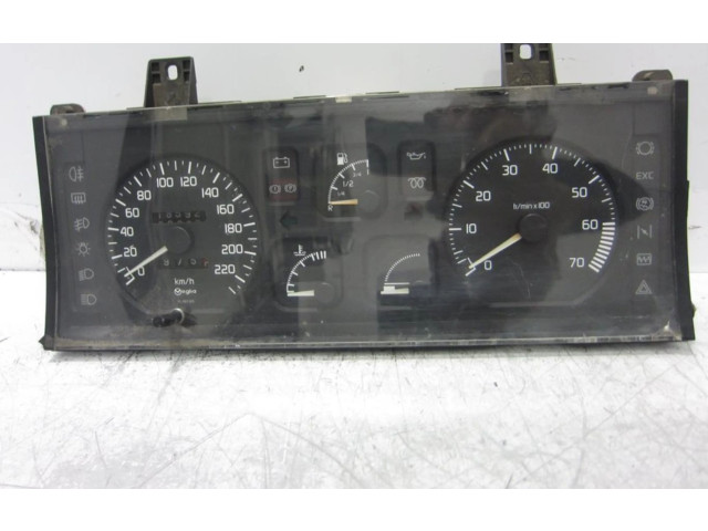 Панель приборов 7700831759   Renault Clio I       