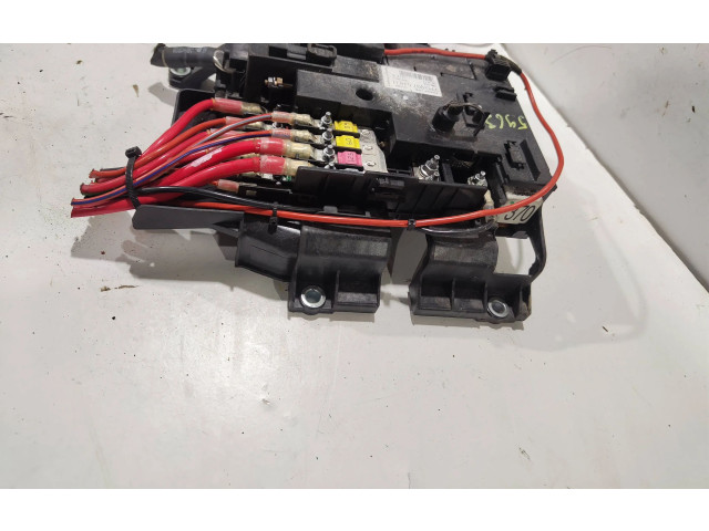 Pojistková skříňka 7P0937548H Porsche Cayenne (92A) 2016