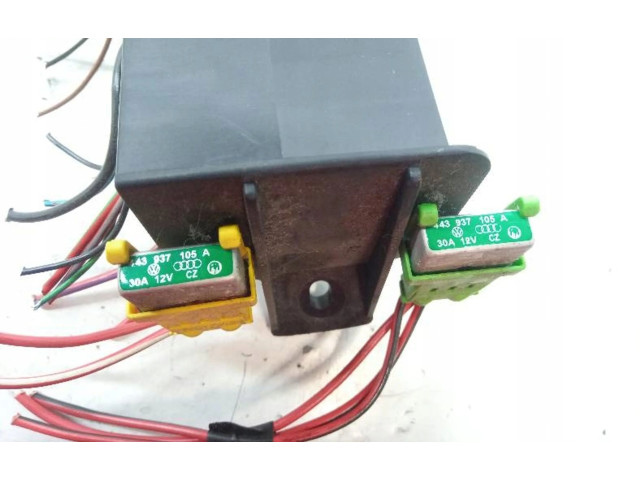   Pojistková skříňka 4E0937503B   Audi A8 S8 D3 4E 2003