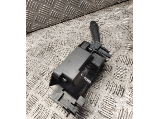 Ручка стеклоочистителей 8691695 Volvo S60