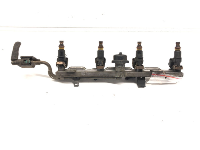 Топливная рампа    Honda FR-V  