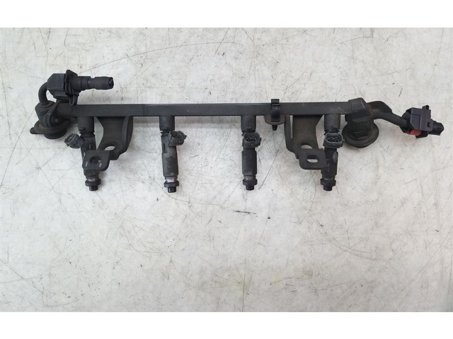 Vstřikovací lišta    Mazda 323     