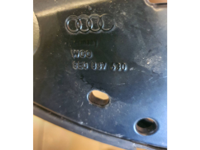 Передняя рамка дверного стекла 8E0837630 Audi A4 S4 B6 8E 8H