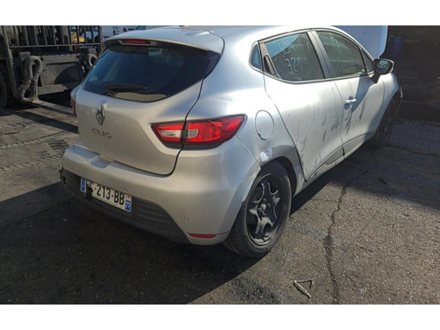 Вентилятор радиатора     8240636    Renault Clio IV 