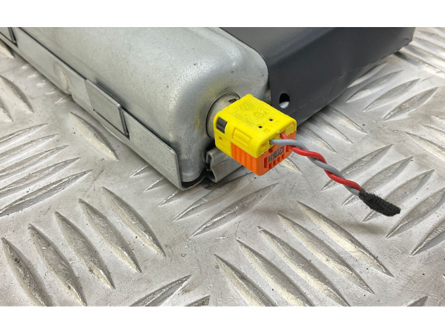 Подушка безопасности для колен 5G2880842C Skoda Octavia Mk3 (5E)