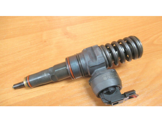 Vstřikovač 038130073AQ, 0414720213 Audi A3 S3 8L pro naftový motor 1.9