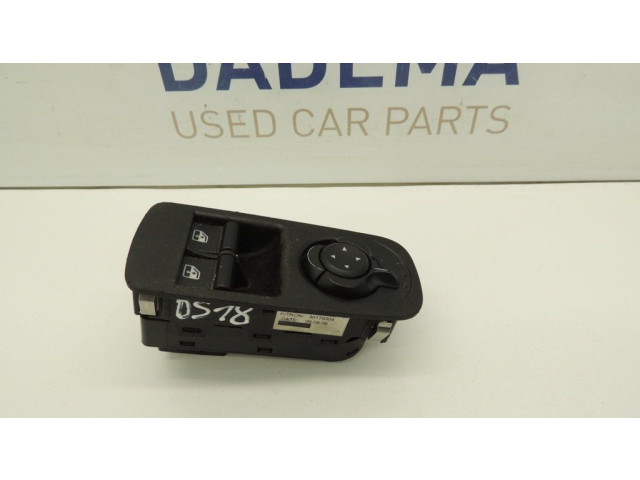 Включатель электрических окон