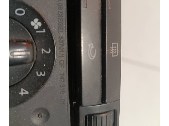 Блок управления климат-контролем 747310, 25050600 Volkswagen Caddy