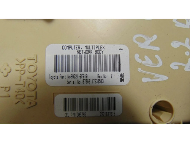 Блок предохранителей 892210F010   Toyota Corolla Verso AR10    