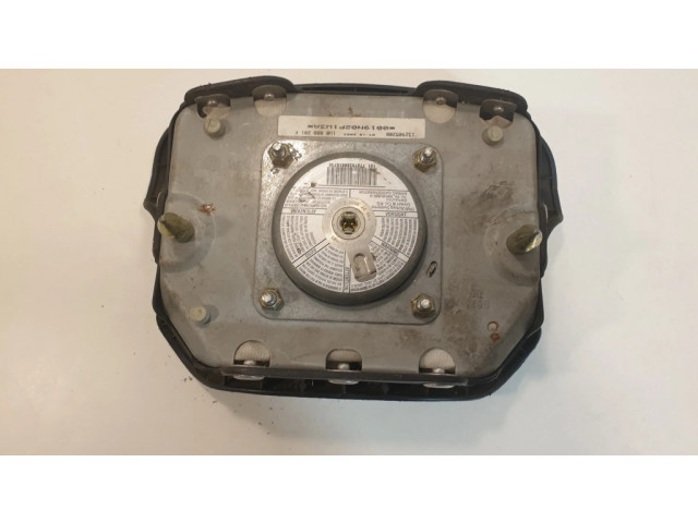 Подушка безопасности водителя 1U0880201K   Skoda Octavia Mk1 (1U)