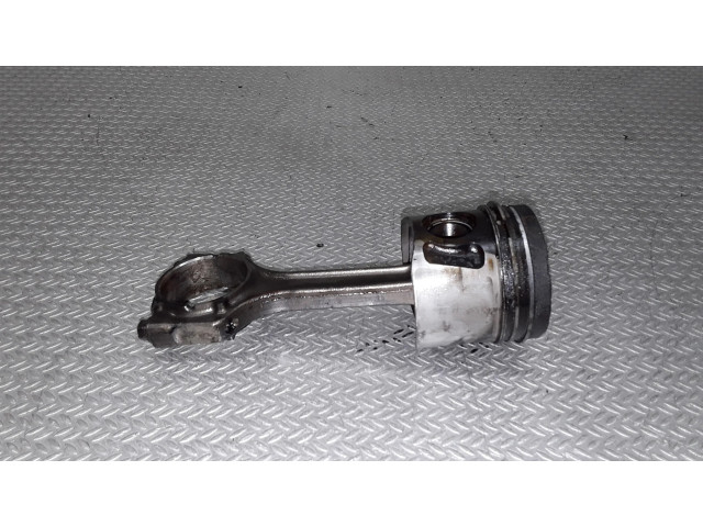 Píst Fiat Doblo pro naftový motor 1.3