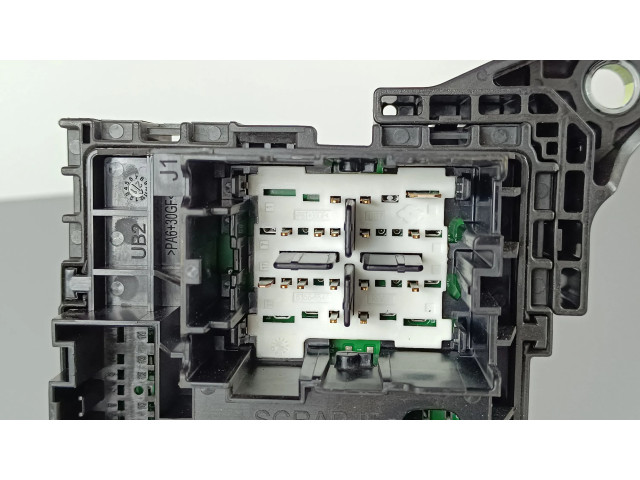 Блок предохранителей 68347016AD   Jeep Grand Cherokee WL    