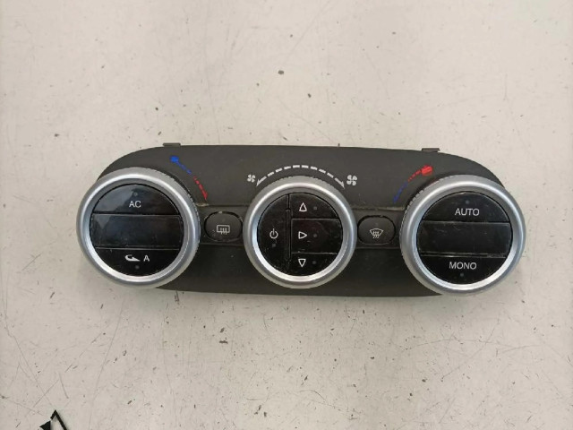 Блок управления климат-контролем 5556000902, 156110631   Alfa Romeo Giulietta