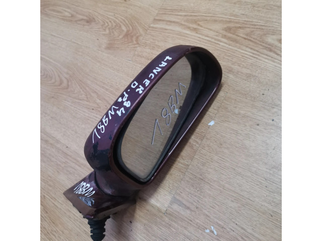 Зеркало (механическое)    правое    Mitsubishi Lancer  1993-1996 года   