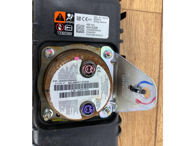 Подушка безопасности пассажира 84246339 Chevrolet Camaro