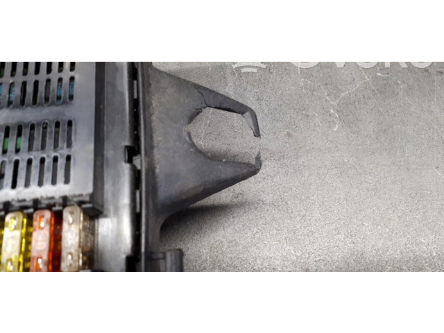 Блок предохранителей 518885215 Jaguar XJ X350